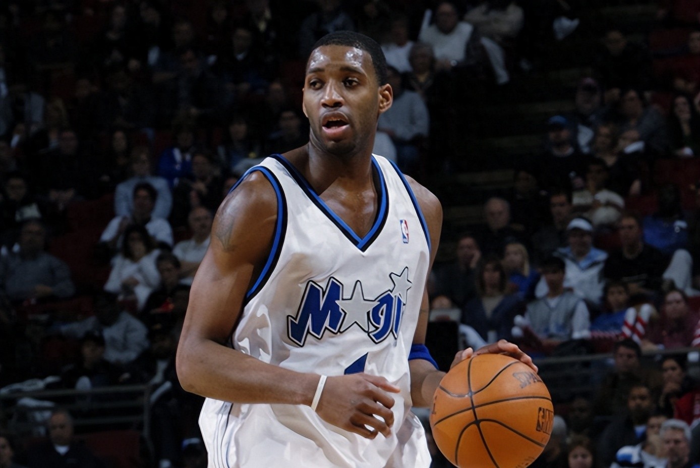 并以数据驱 并以数据驱