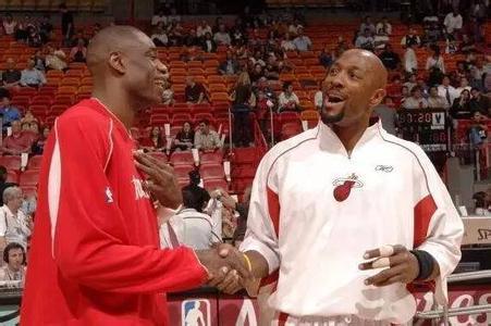 间的张力被 间的张力被